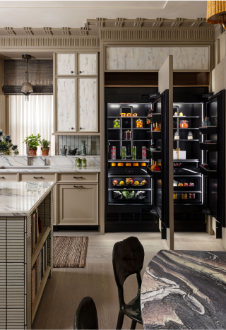An image of the kitchen featuring two JennAir® Columns. An image of the kitchen featuring two JennAir® Columns.