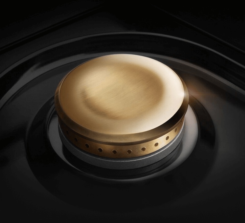 A close up of the sealed surface of the burner.