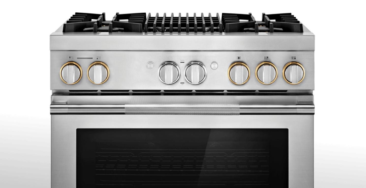 A JennAir® RISE™ Professional-Style Range